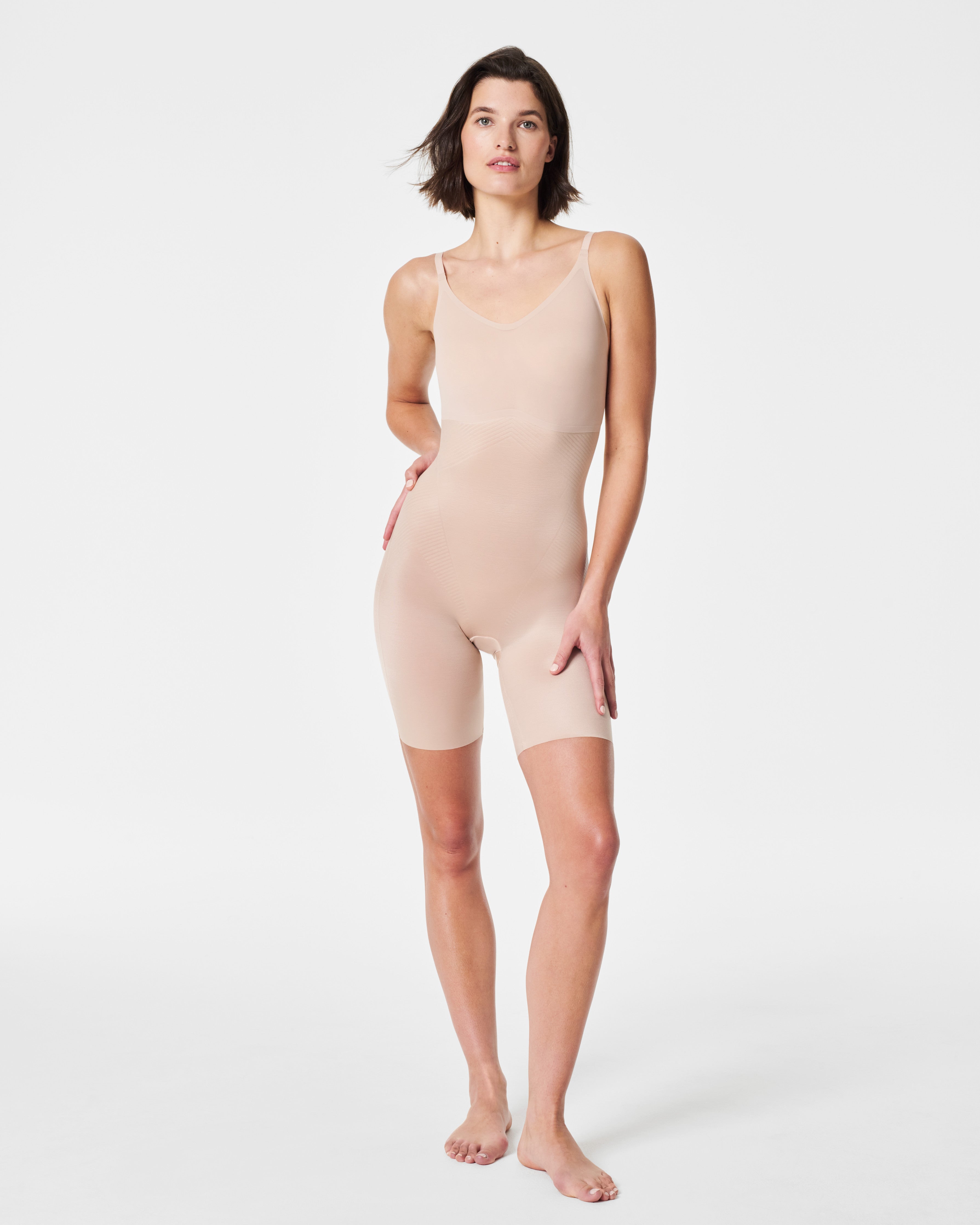 SPANX Slim Cognito Shaping Mid-Thigh Bodysuit 067 - Size: Medium, Color:  Nude : : Fashion