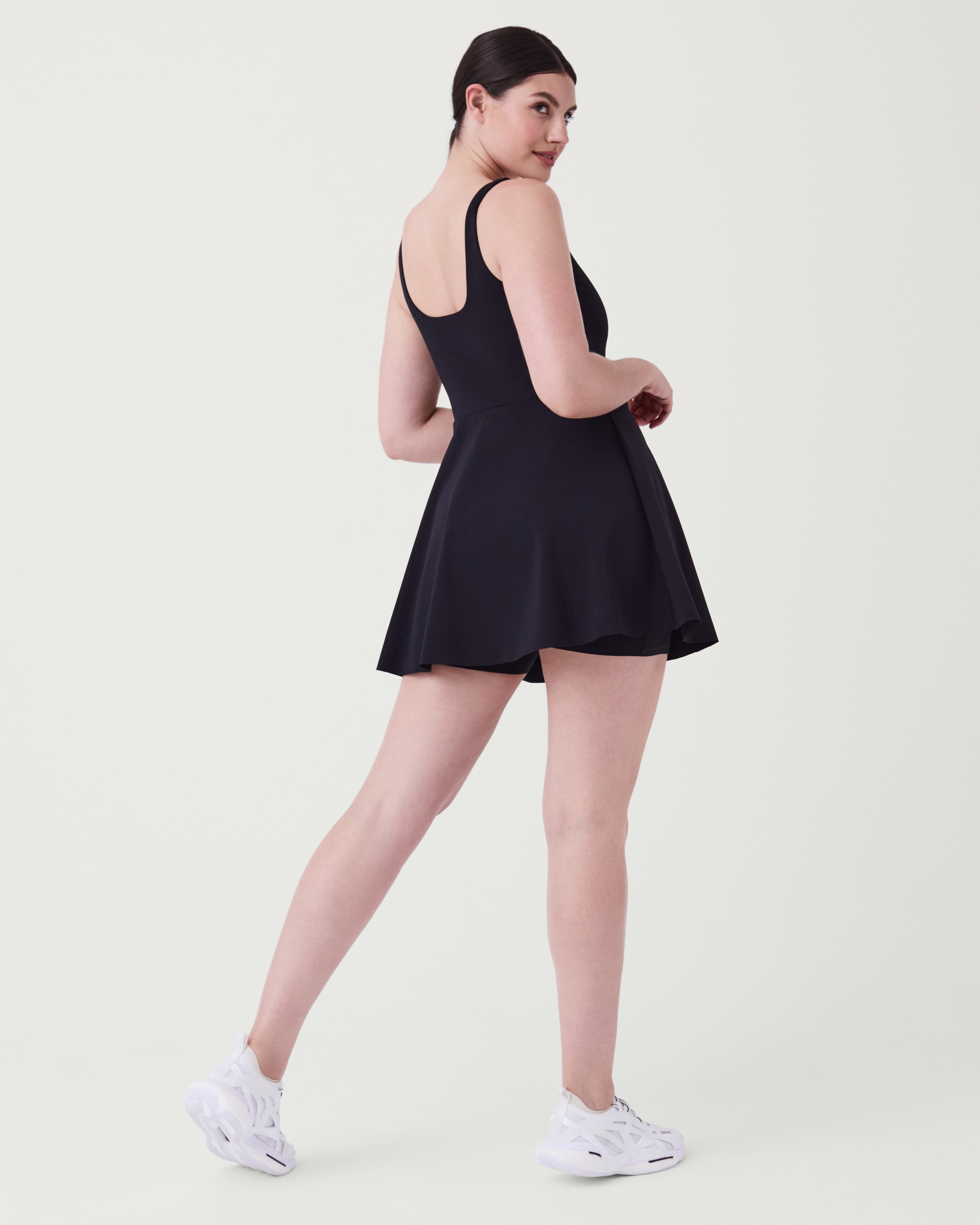 The Power of Built In Shapewear Dress: A Timeless Classic - Lilla