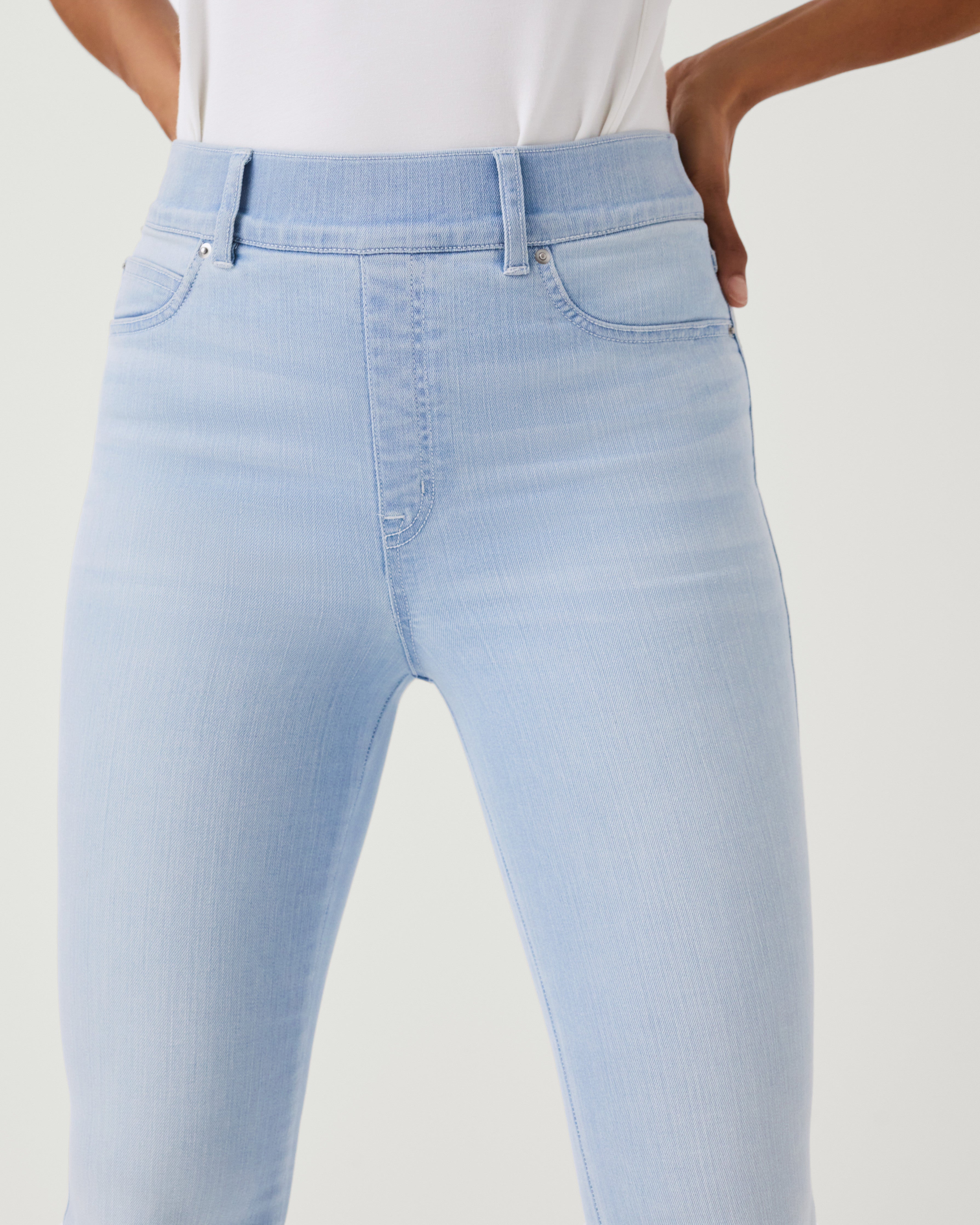 Spanx Jeans Womens Sz Large 29x27 Skinny Stretch Pull On Blue Raw