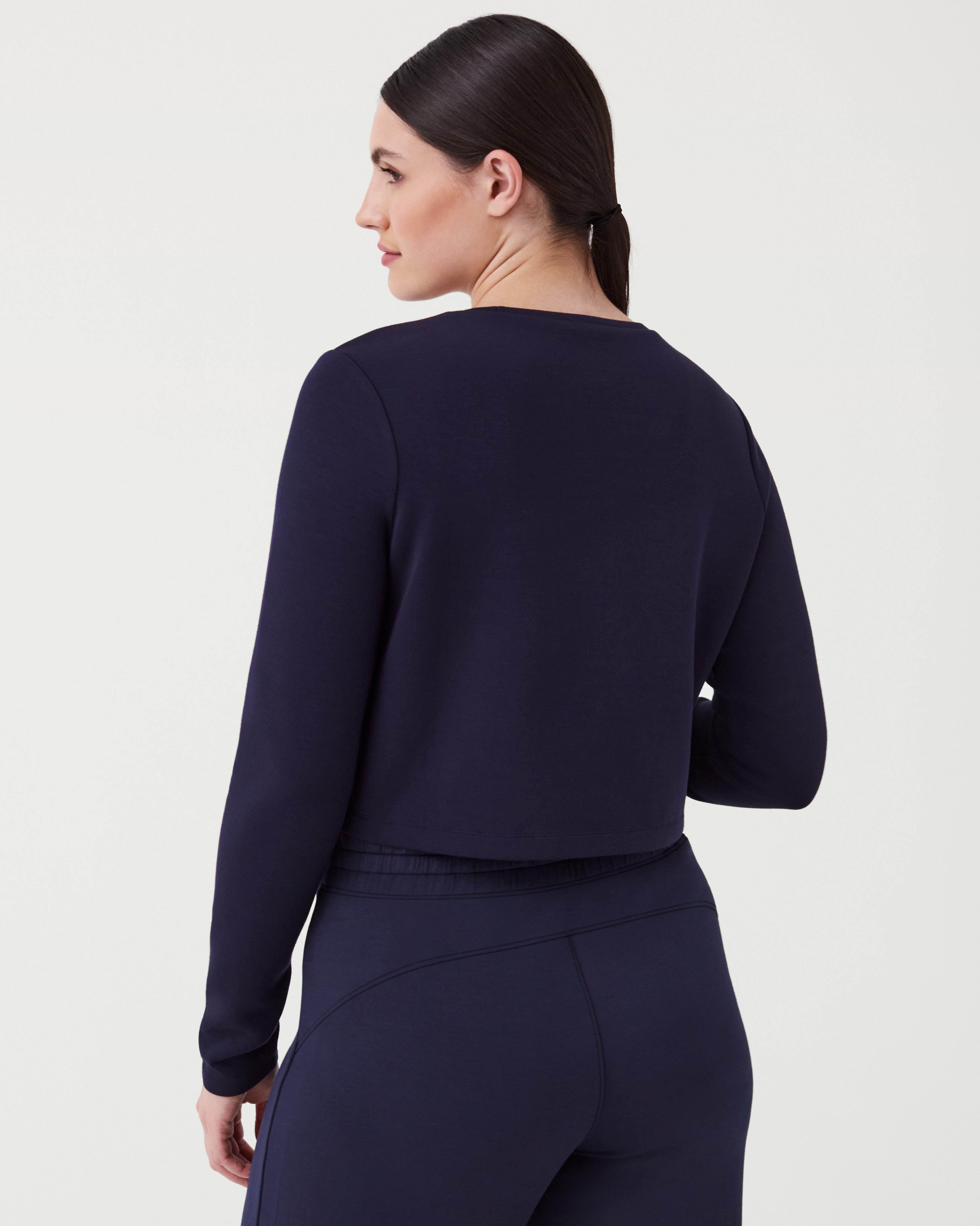 AirEssentials Cropped Long Sleeve Top – Spanx