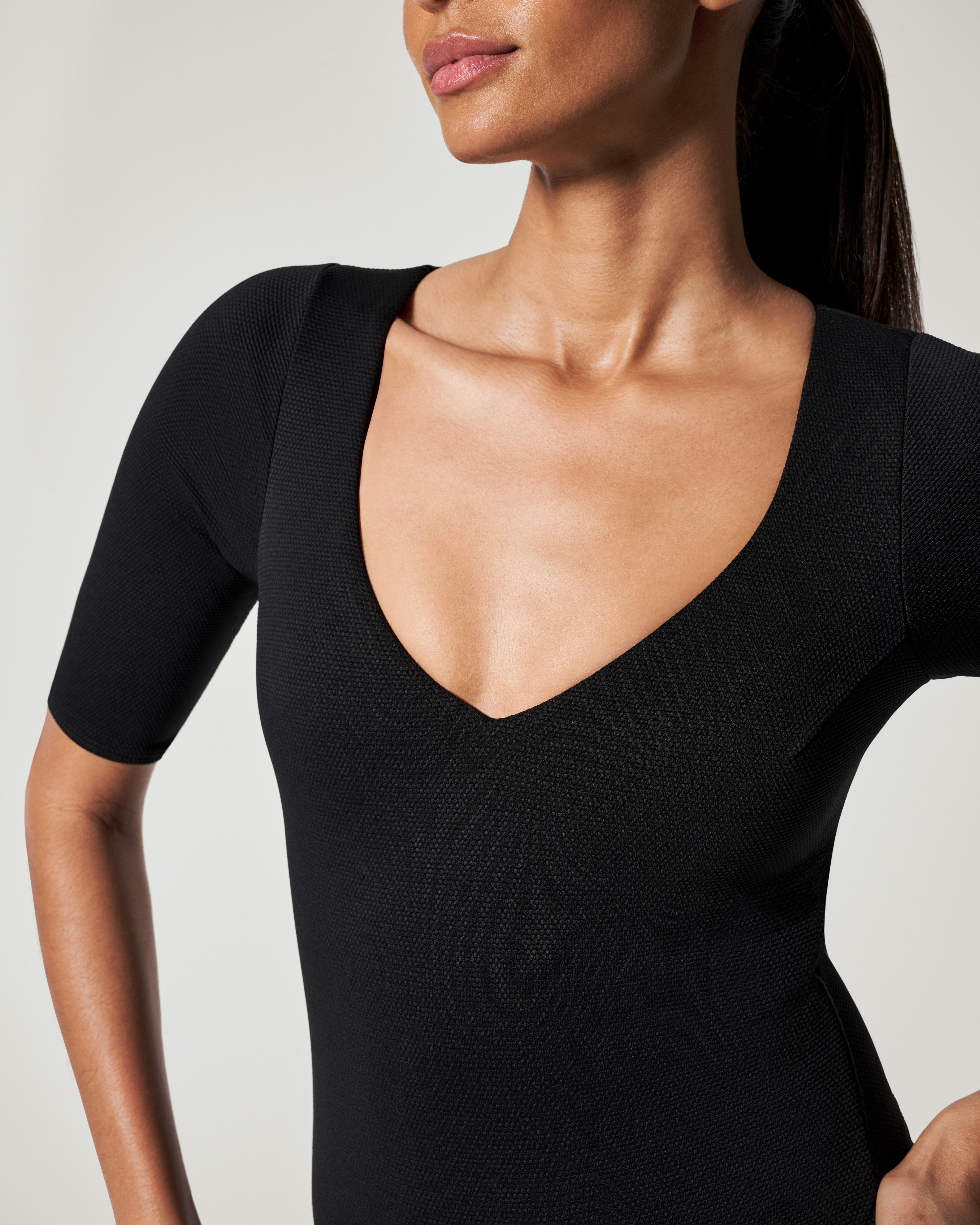 SPANX On Top and In Control - Cap Sleeve Shaping Top 