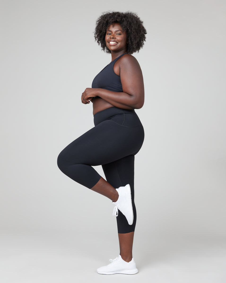 SPANX, Pants & Jumpsuits, Spanx Look At Me Now Cropped Seamless Legging  In Port Navy