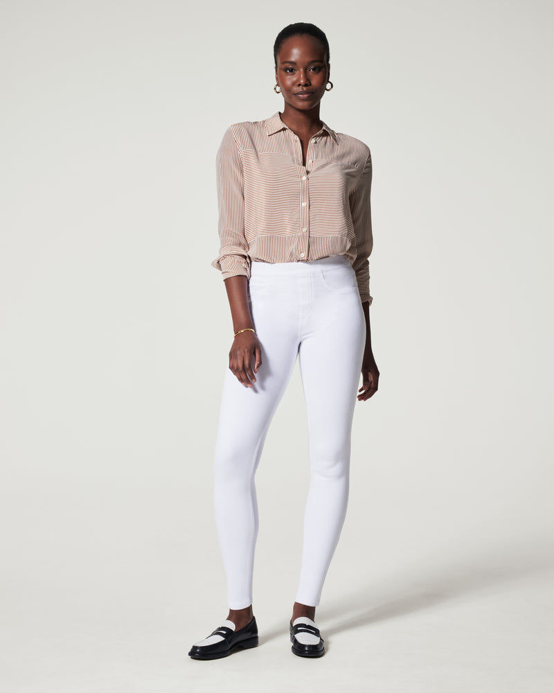 Color::White