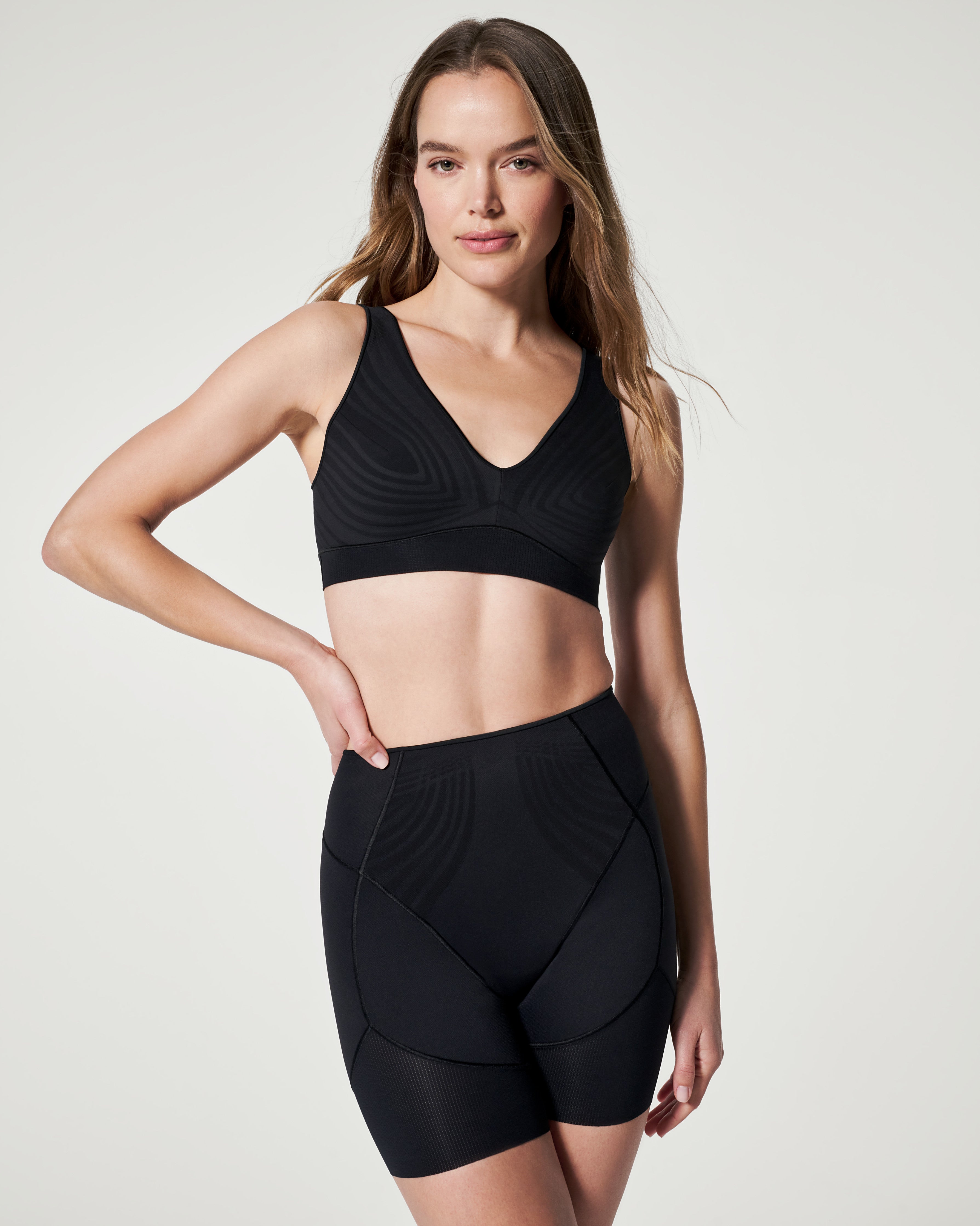 Spanx Haute Contour Mid-thigh Shorts in Black