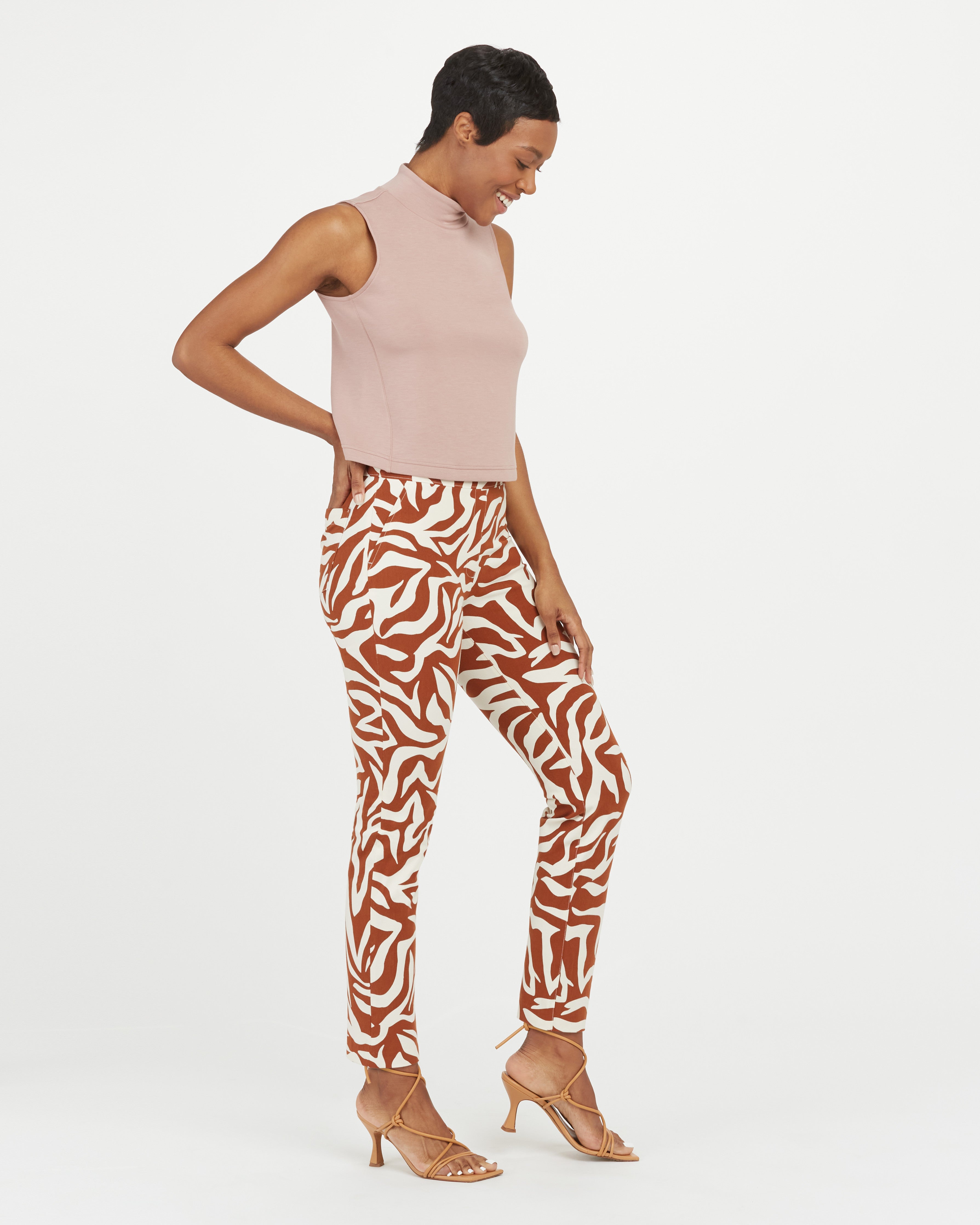 NWT Spanx Polished On the Go Zebra Print Women's Shorts Size 2X Cream Brown