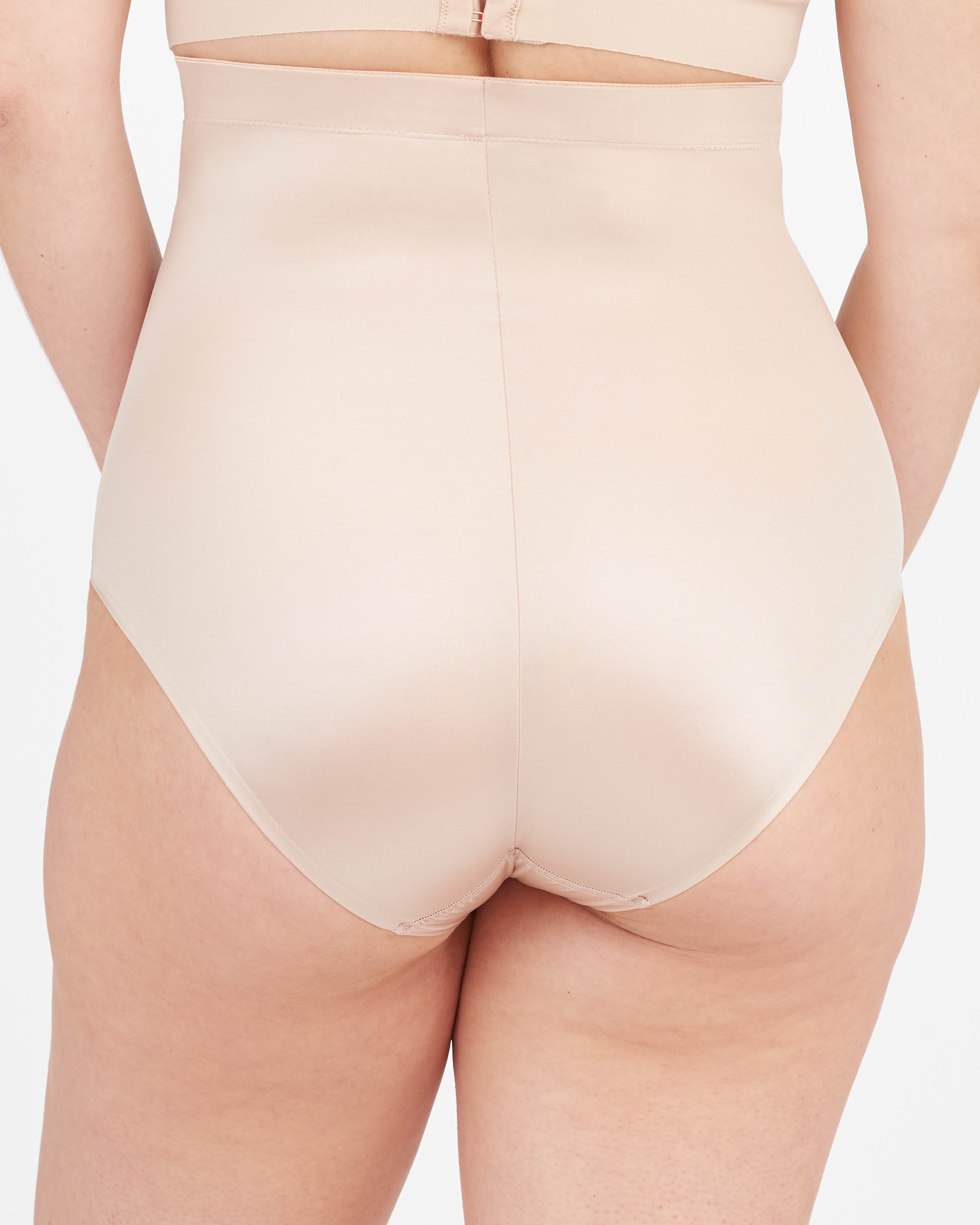 Haute Contour by SPANX Vintage Rise Thong Panties Shapewear Underwear #494,  Blush, Medium : : Fashion