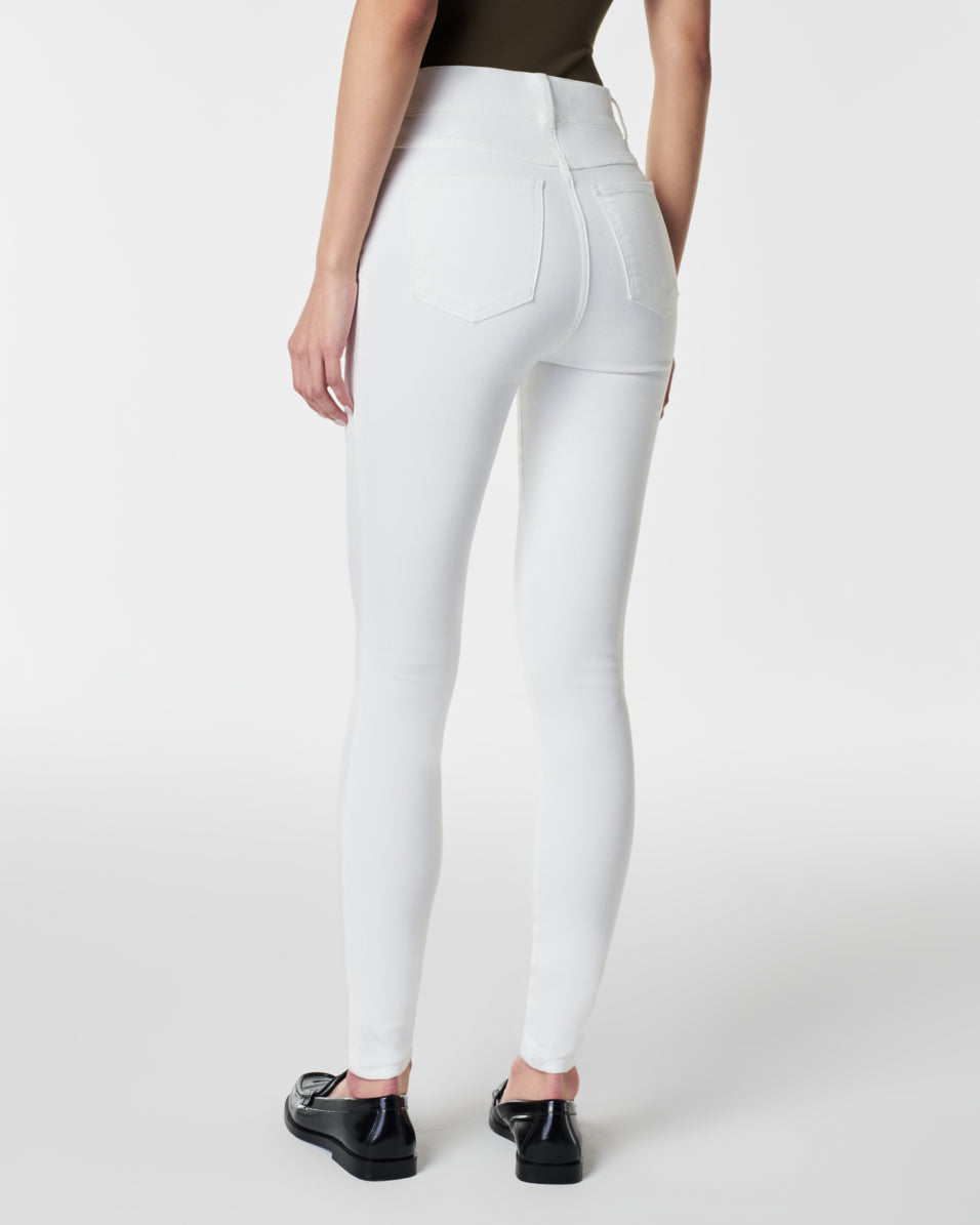Color::White