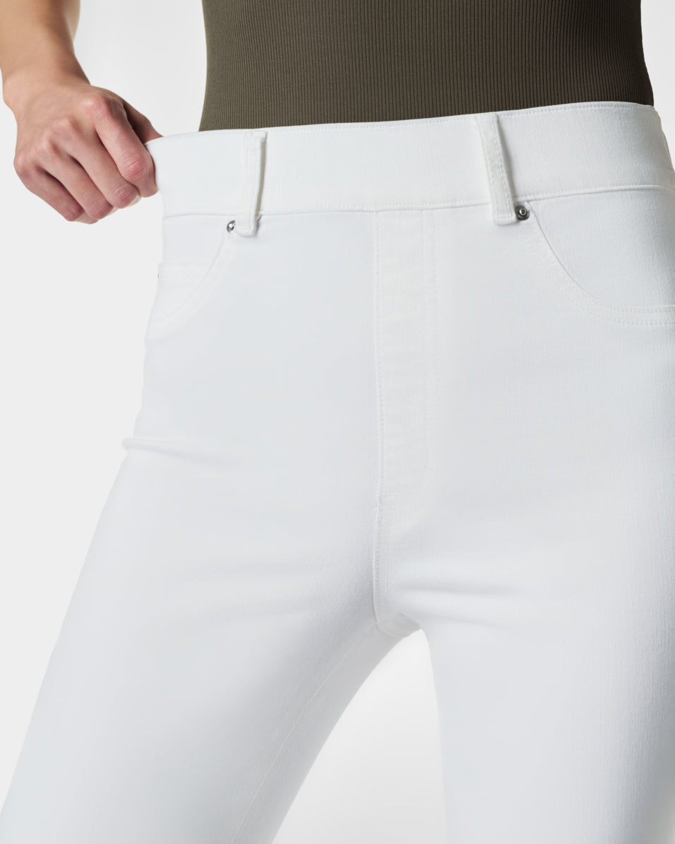 Color::White