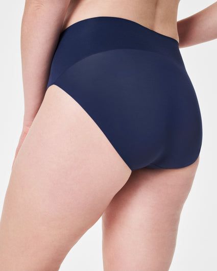 Spanx Everyday Shaping Panties Seamless Panty Ss0715 Soft Nude M