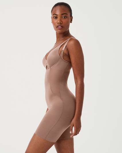Shoppers Call 's Best-Selling Shapewear Bodysuit 'Flattering' and ' Comfortable,' and It's on Sale