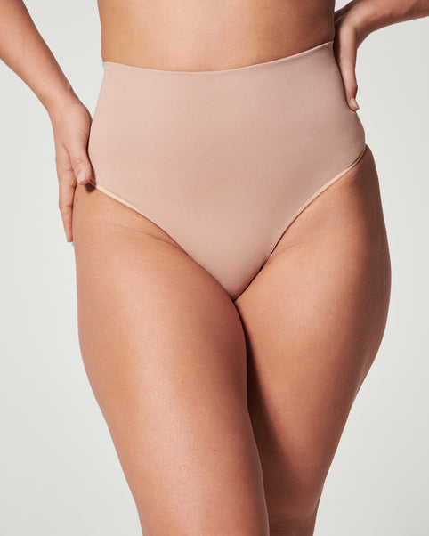 Spanx Undie-tectible Lace Hi-Hipster Panty Soft Nude – Belle Mode