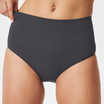 EcoCare Ribbed Sculpting Brief – Spanx