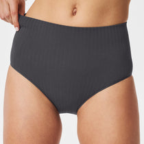 SPANX Everyday Shaping Panties Thong - Supportive with Shaping Waistband -  Comfortable Underpants for Women, Naked 4.0, X-Small : : Clothing,  Shoes & Accessories