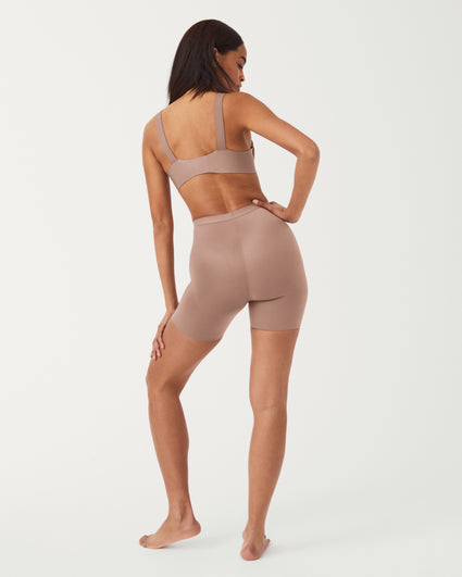 Thinstincts® High-Waisted Mid-Thigh Short Spanx – White Runway