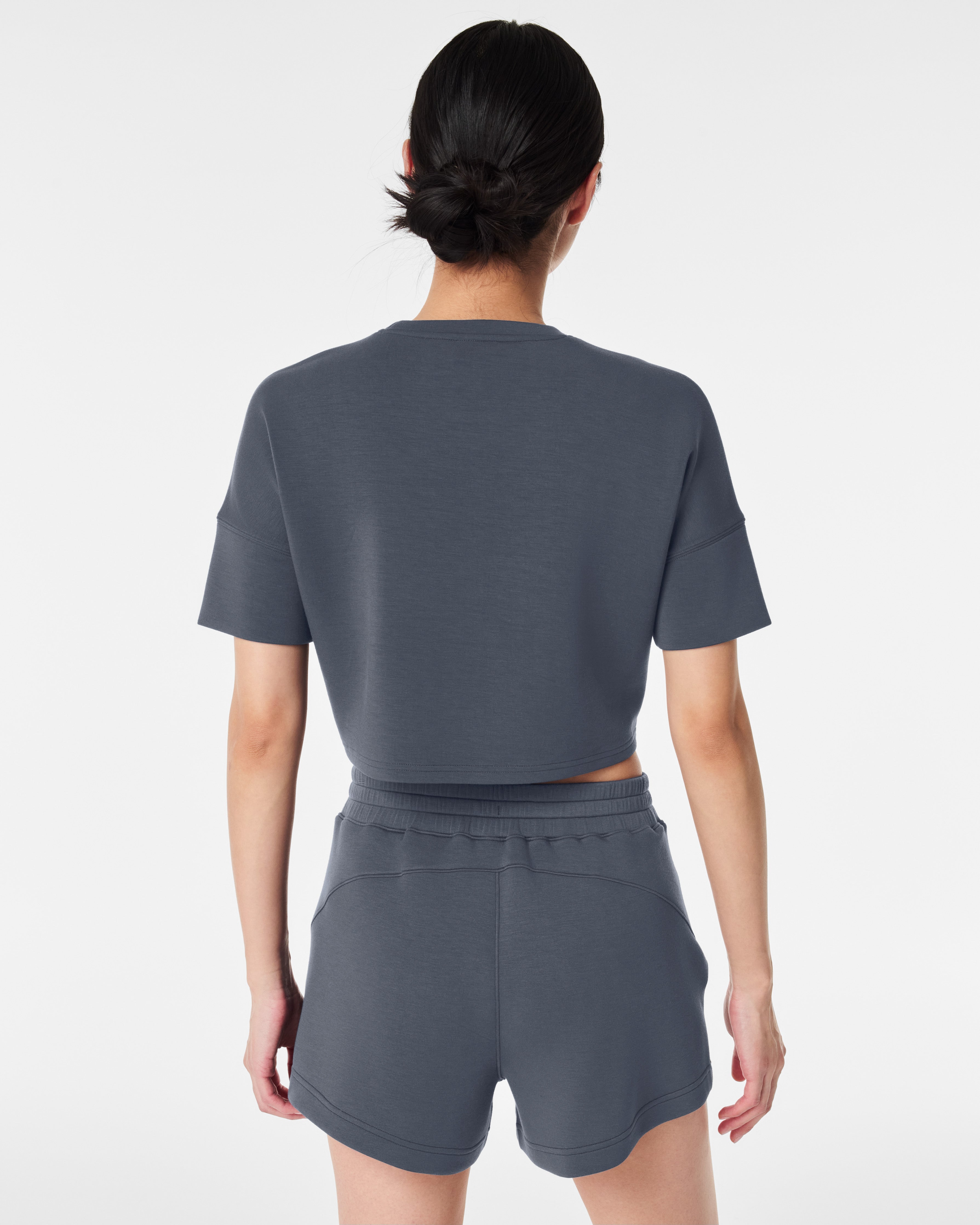 AirEssentials Cropped Pocket Tee – Spanx