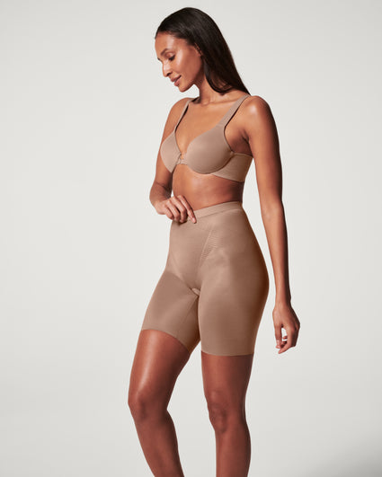 Invisible Shaping Mid-Thigh Short – Spanx