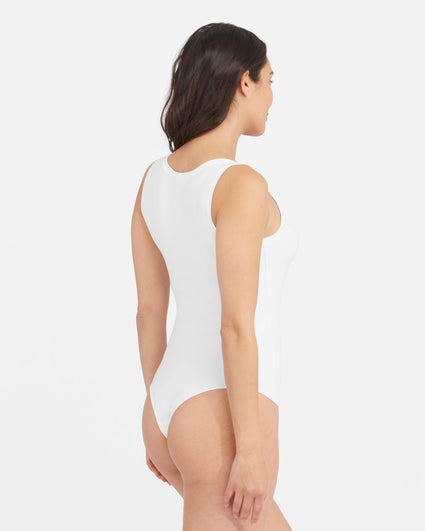 ESSENTIALS BY TUMMY TANK Women's Seamless Scoop Neck Shaping Full Back  Bodysuit Shapewear