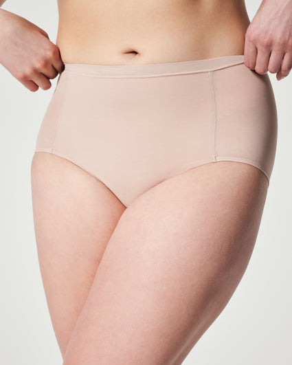 Invisible Light Support Shorty Briefs - Panty 