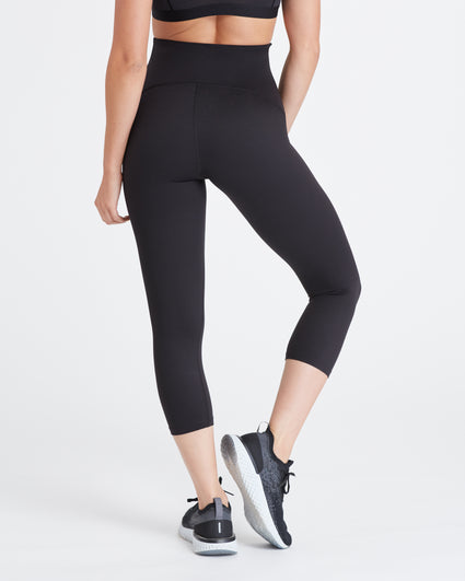 SPANX Cropped Icon Legging in Very Black