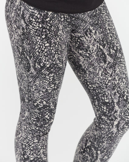 SPANX Faux Leather Faux Leather Foiled Snake Leggings, Foiled Snake, 1X :  : Clothing, Shoes & Accessories