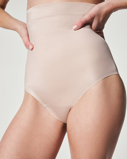 High-waisted shaping control knickers with flat tummy effect